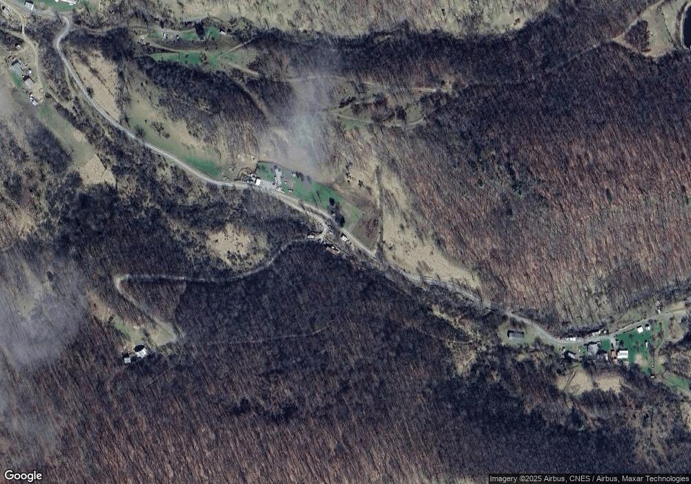 73 Pagan Roost Ln, Circleville, WV 26804 - photo 1