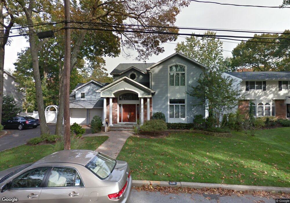 1631 Sycamore Ave, Merrick, NY 11566 - photo 1