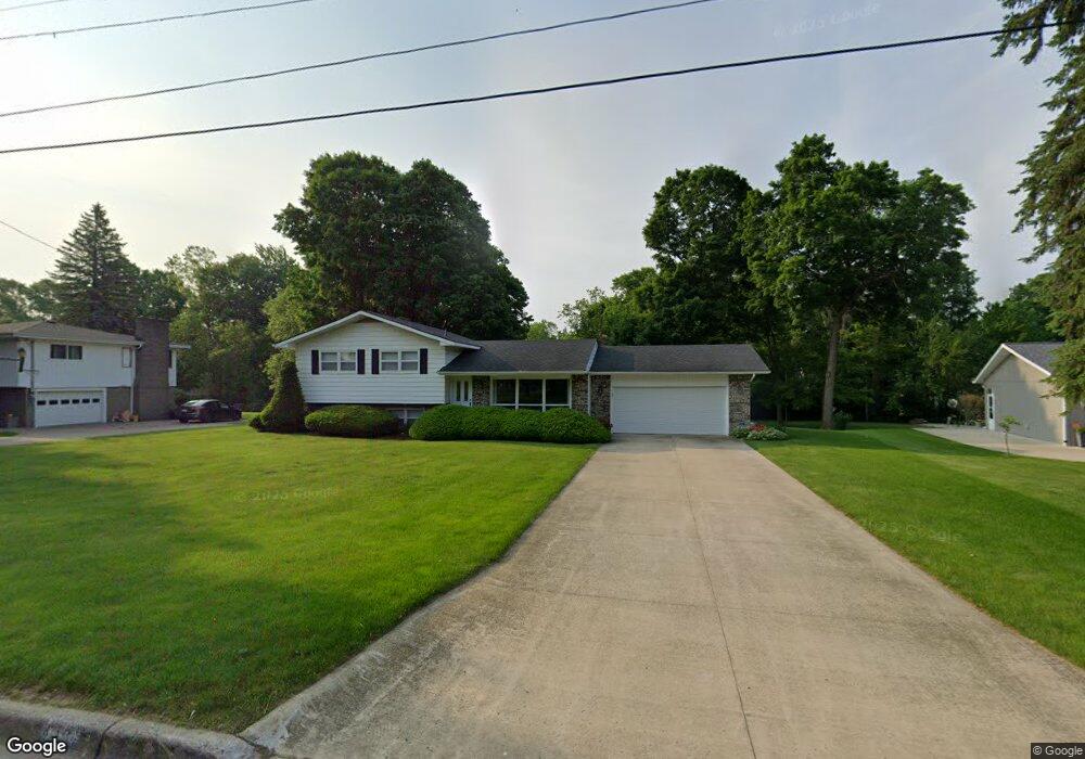 4434 S Hillcrest Cir, Flint, MI 48506 - photo 1