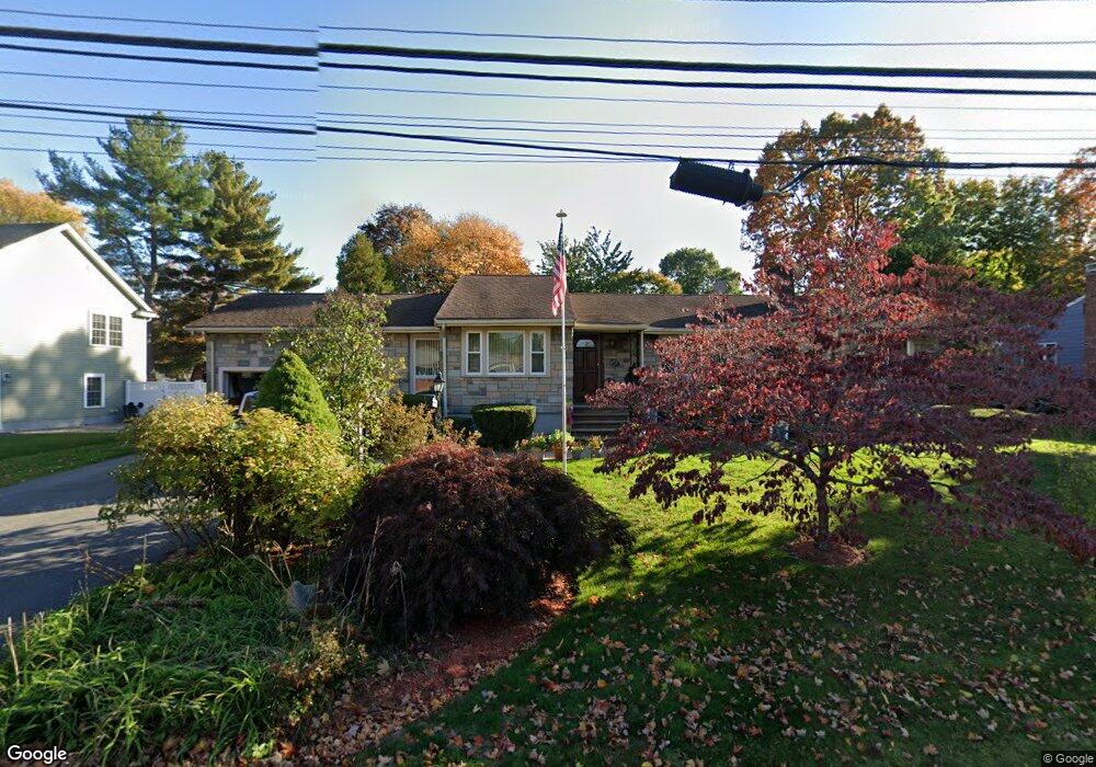 15 Greenview Rd, Stoneham, MA 02180 - photo 1