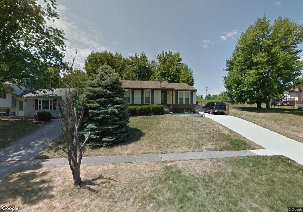 8808 Old Ironsides Dr, Louisville, KY 40228 - photo 1