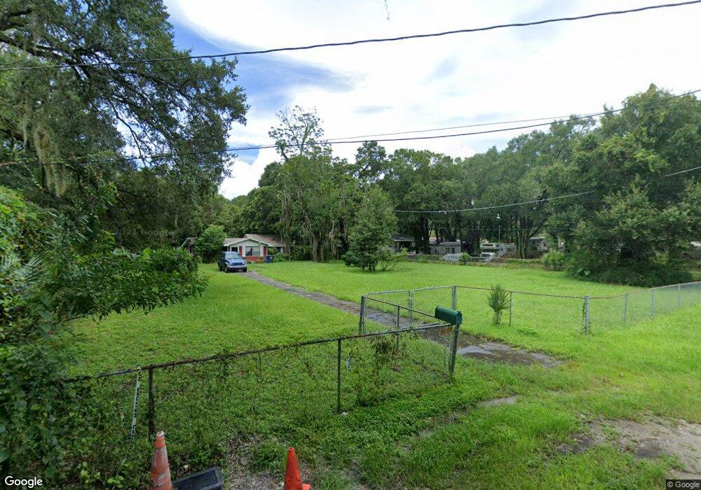 3006 Kingswood Dr, Tampa, FL 33619 - photo 1