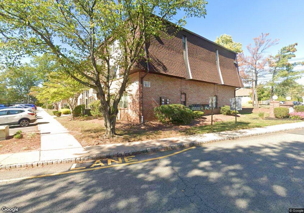 106 Green Hollow Dr, Iselin, NJ 08830 - photo 1