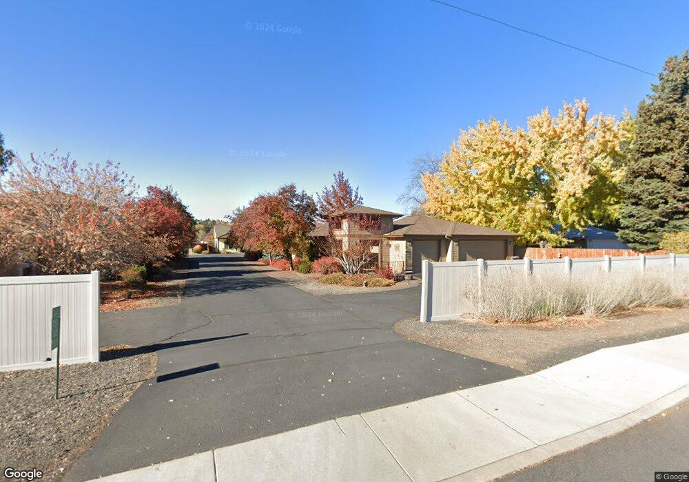 2605 SW 27th St, Redmond, OR 97756 - photo 1