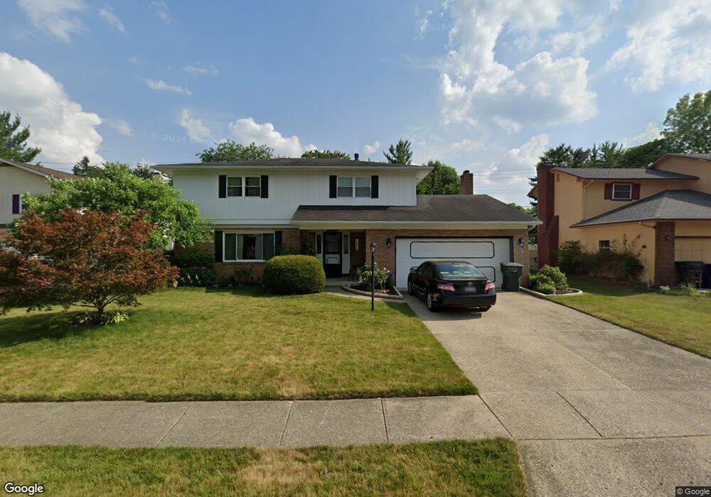 1763 Pin Oak Dr, Columbus, OH 43229 - photo 1