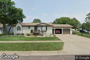 904 W 2nd Ave, Lennox, SD 57039