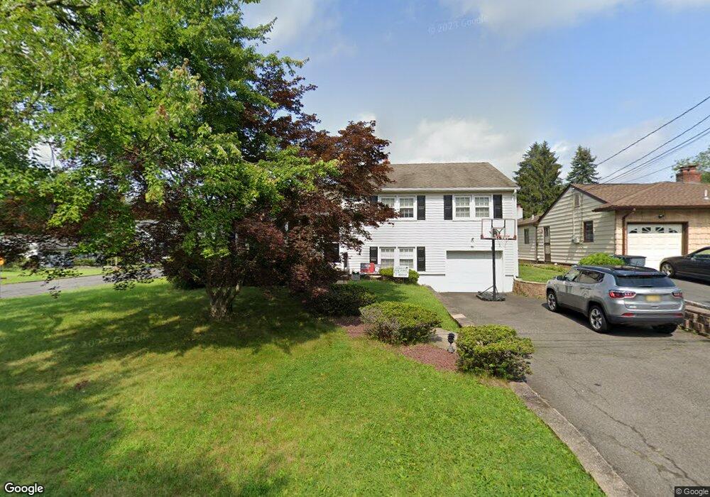 13 Emerson Dr, Livingston, NJ 07039 - photo 1