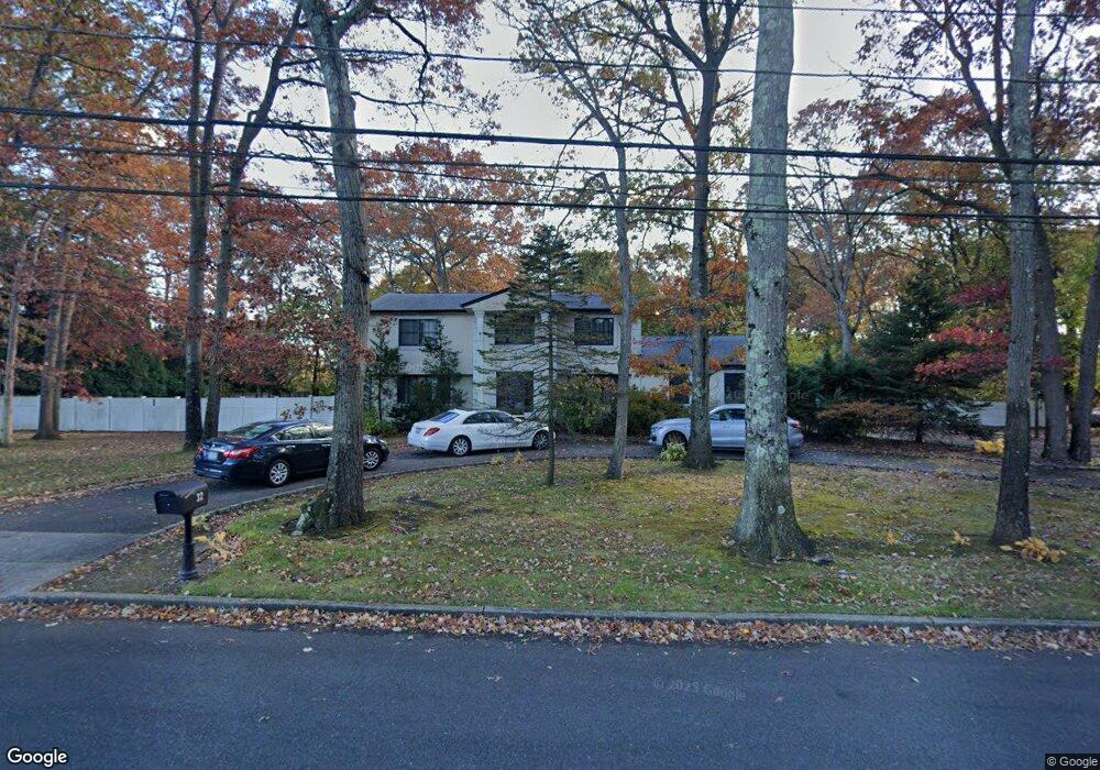 32 Ormond St, Dix Hills, NY 11746 - photo 1