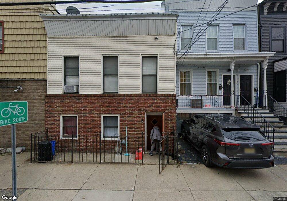 147 Lincoln St unit 1, Jersey City, NJ 07307 - photo 1