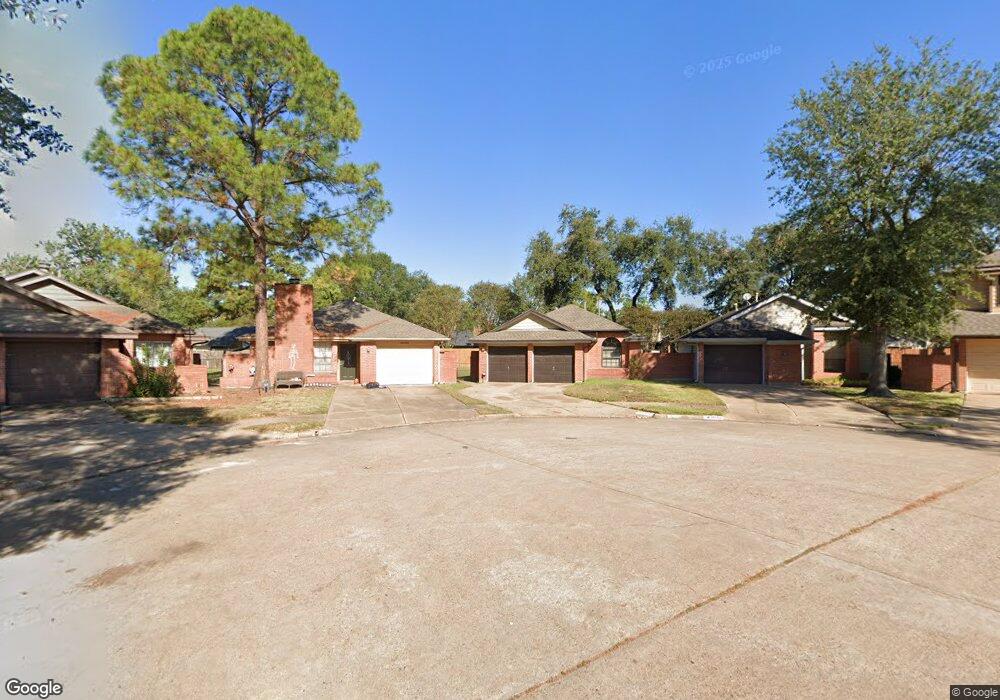 16122 Springbank Dr, Houston, TX 77095 - photo 1