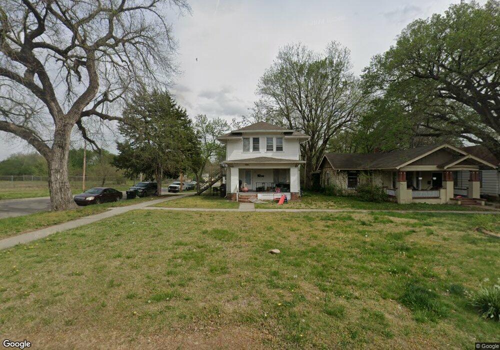 400 SW Western Ave, Topeka, KS 66606 - photo 1