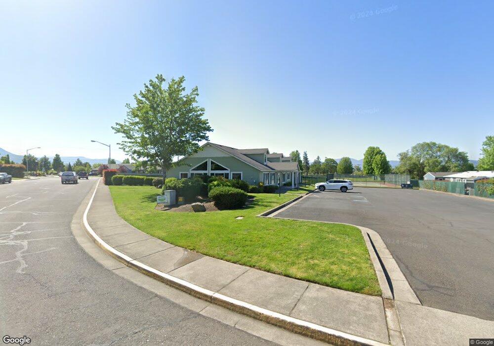 4901 Hamrick Rd, Central Point, OR 97502 - photo 1