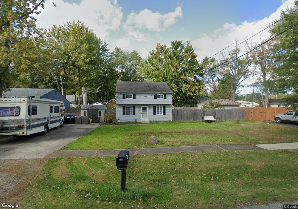 842 Pasadena Ave, Sheffield Lake, OH 44054 - photo 1