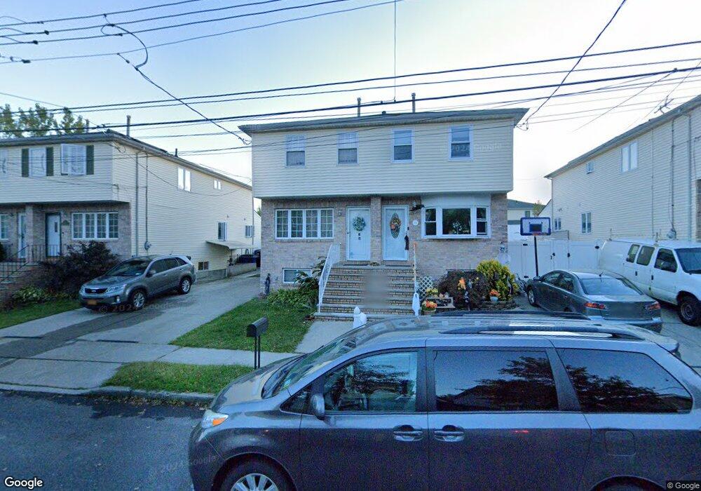 142 Roswell Ave, Staten Island, NY 10314 - photo 1