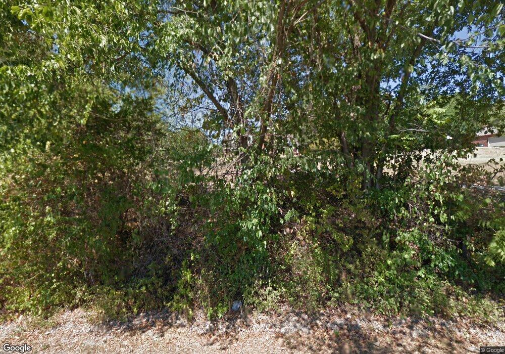 7002 Woodland Rd, Shawnee, KS 66218 - photo 1