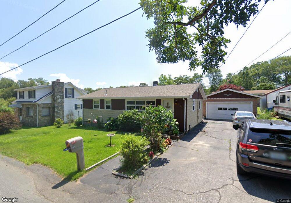 64 Farnum St, Tiverton, RI 02878 - photo 1