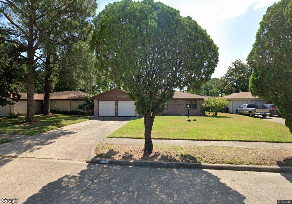 8926 Bunny Run Dr, Houston, TX 77088 - photo 1