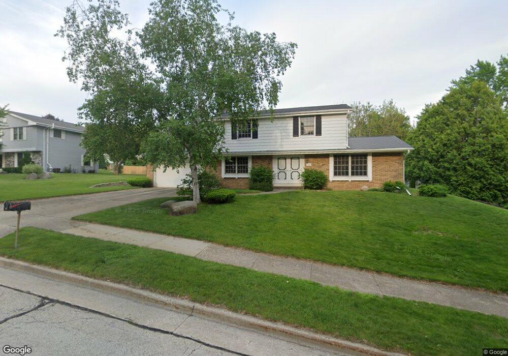 2421 Misty Ln, Waukesha, WI 53186 - photo 1