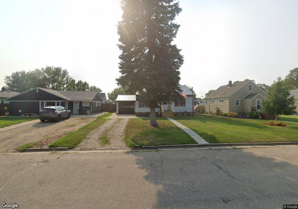 1214 9th Ave SE, Jamestown, ND 58401 - photo 1