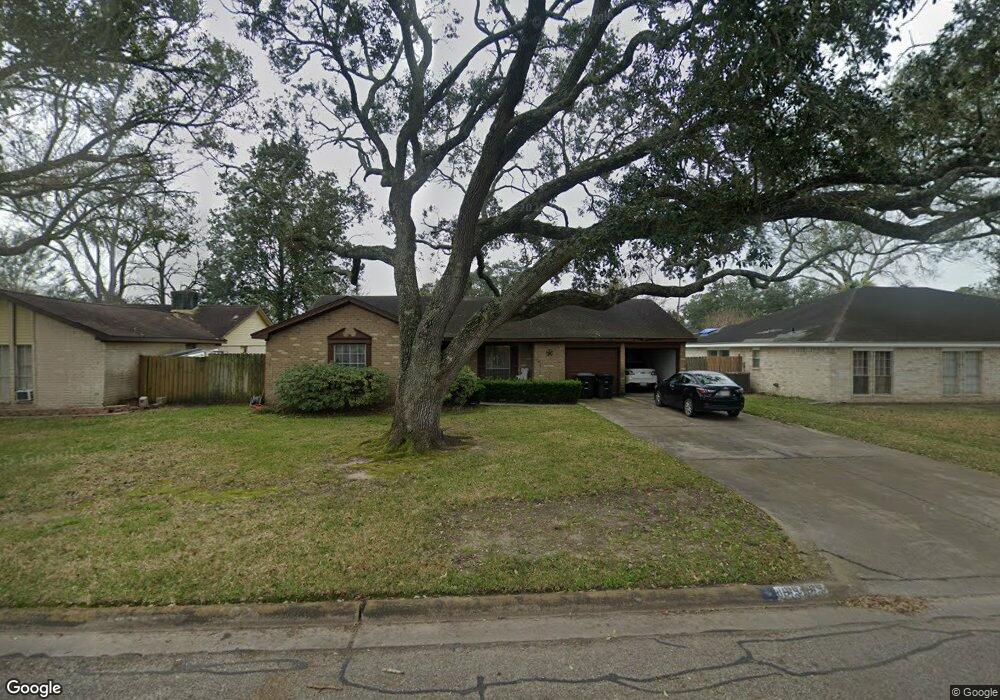 1815 Alta Vista Dr, Alvin, TX 77511 - photo 1