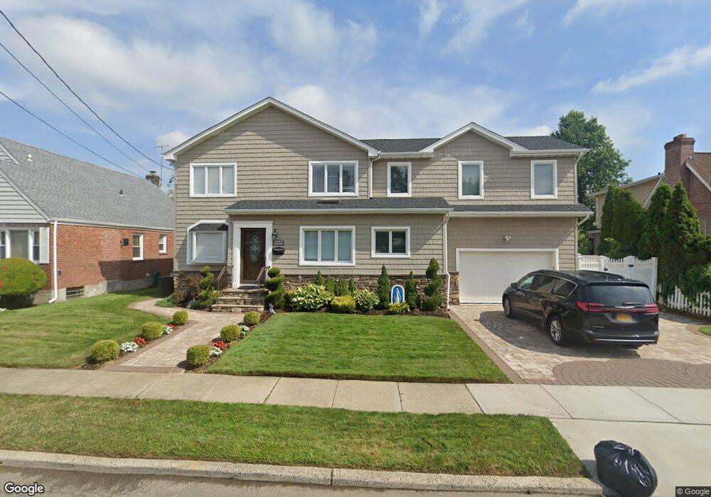 1052 Benmore Ave, Franklin Square, NY 11010 - photo 1