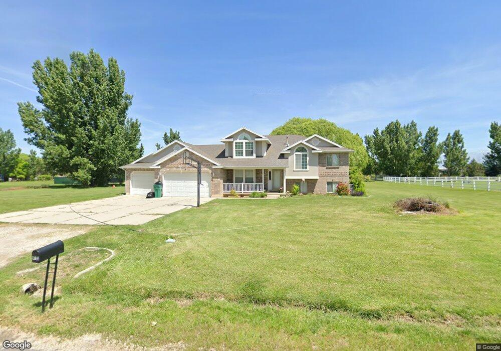 5720 W 4350 S, Hooper, UT 84315 - photo 1