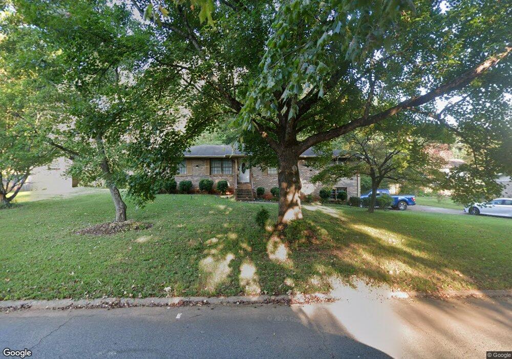 8781 Twin Oaks Dr, Jonesboro, GA 30236 - photo 1