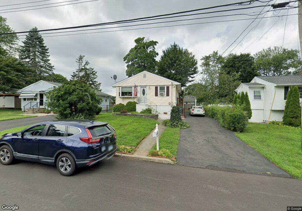 52 Dale St, East Haven, CT 06513 - photo 1