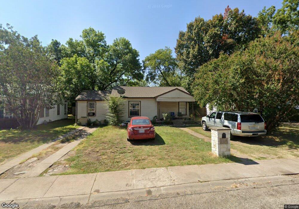 244 E Boyd St, Bonham, TX 75418 - photo 1