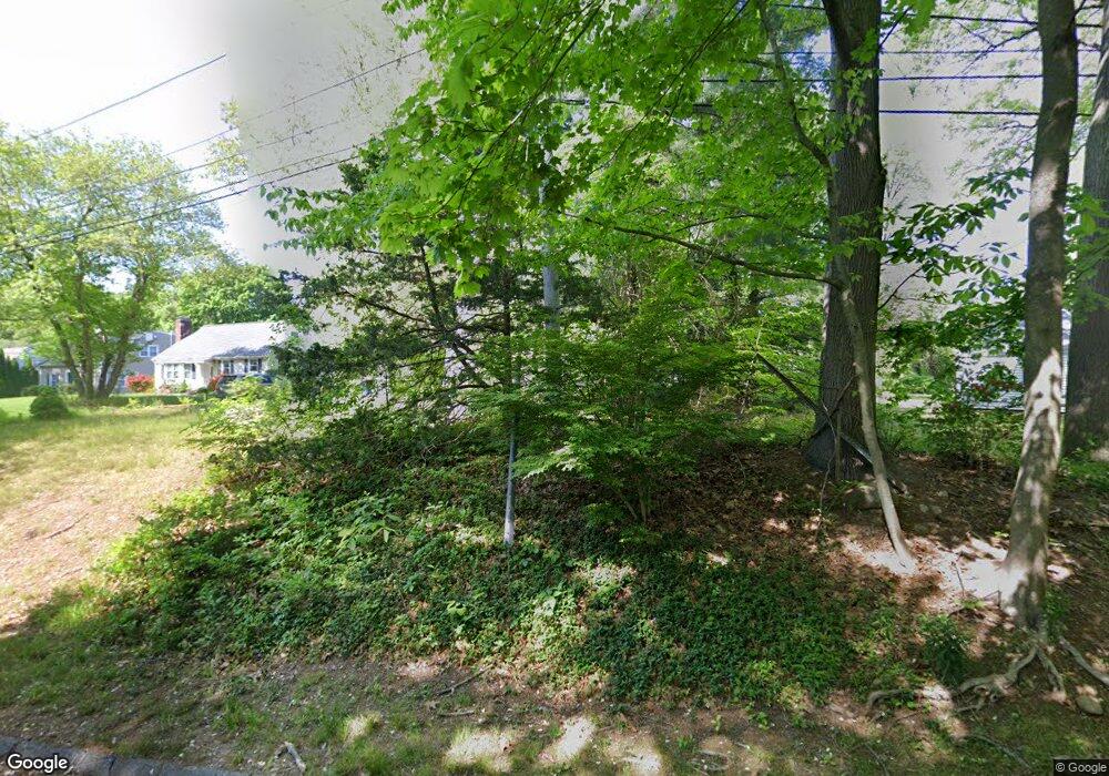 64 Oriole Ln, Trumbull, CT 06611 - photo 1