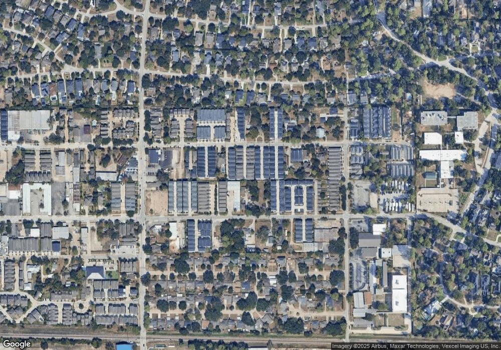 845 Fisher St unit D, Houston, TX 77018 - photo 1