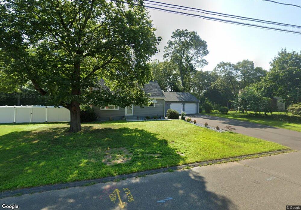 82 Heather Ln, Windsor Locks, CT 06096 - photo 1