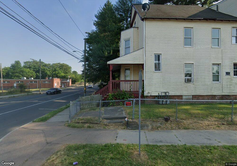 233 Barbour St unit 235, Hartford, CT 06120 - photo 1