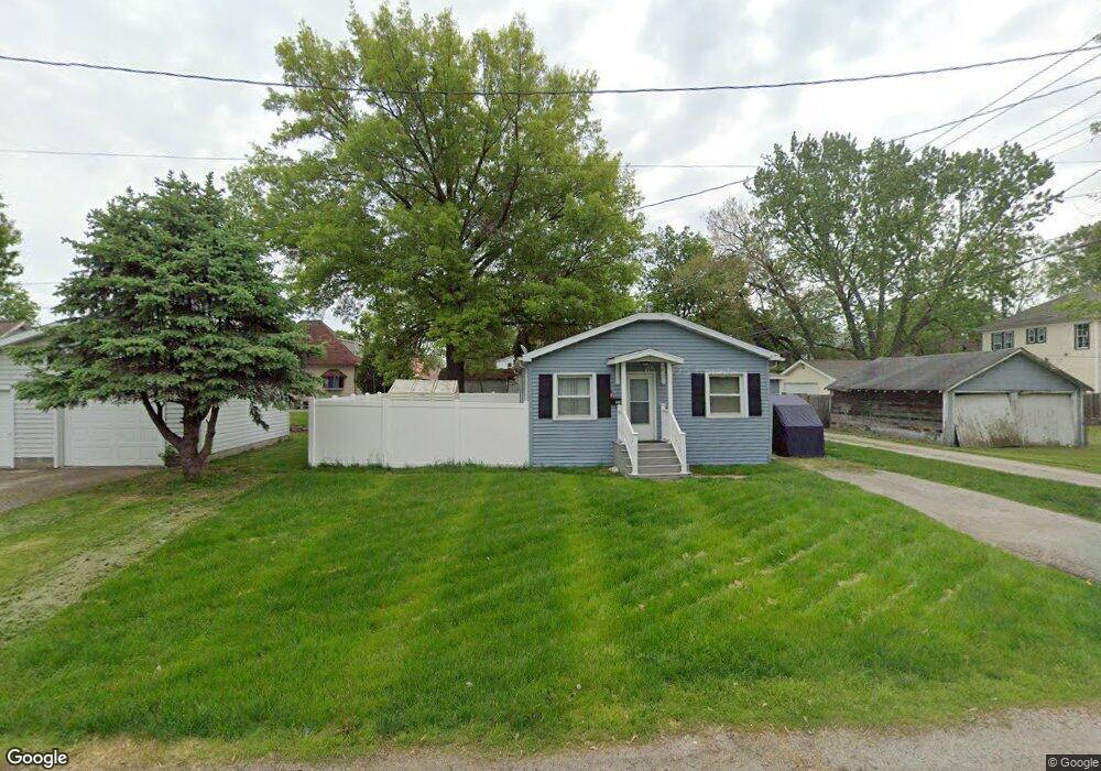 212 N 26th St, Mattoon, IL 61938 - photo 1