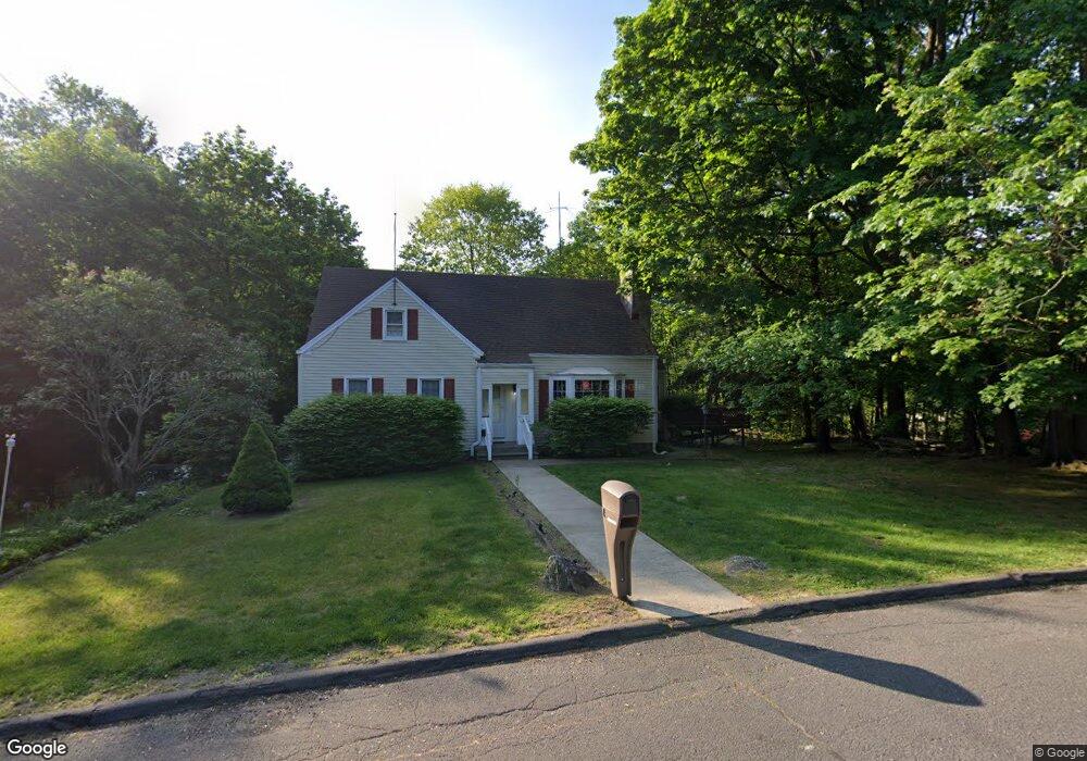 2 Highgate Rd, Trumbull, CT 06611 - photo 1