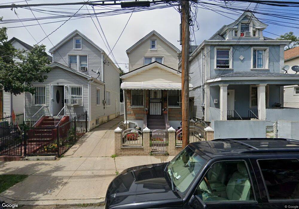 15073 116th Rd, Jamaica, NY 11434 - photo 1