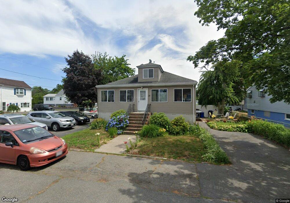 39 Wickford St unit 1, Saugus, MA 01906 - photo 1