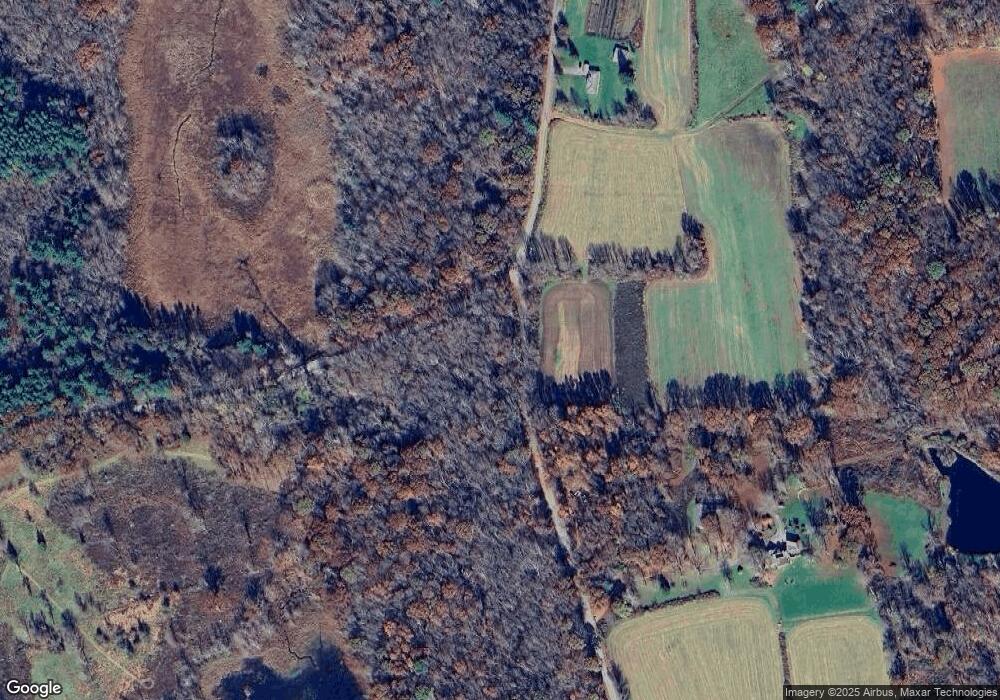 407 Fay Rd, Pomfret, CT 06259 - photo 1