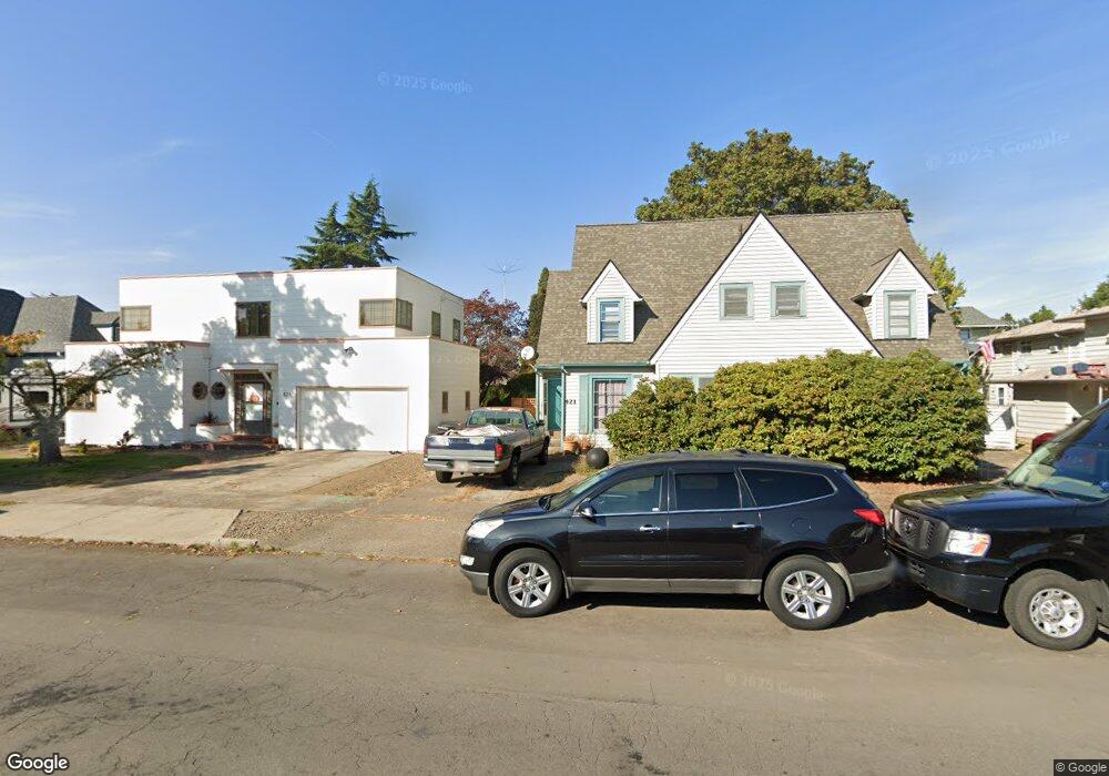 421 11th Ave SW, Albany, OR 97321 - photo 1