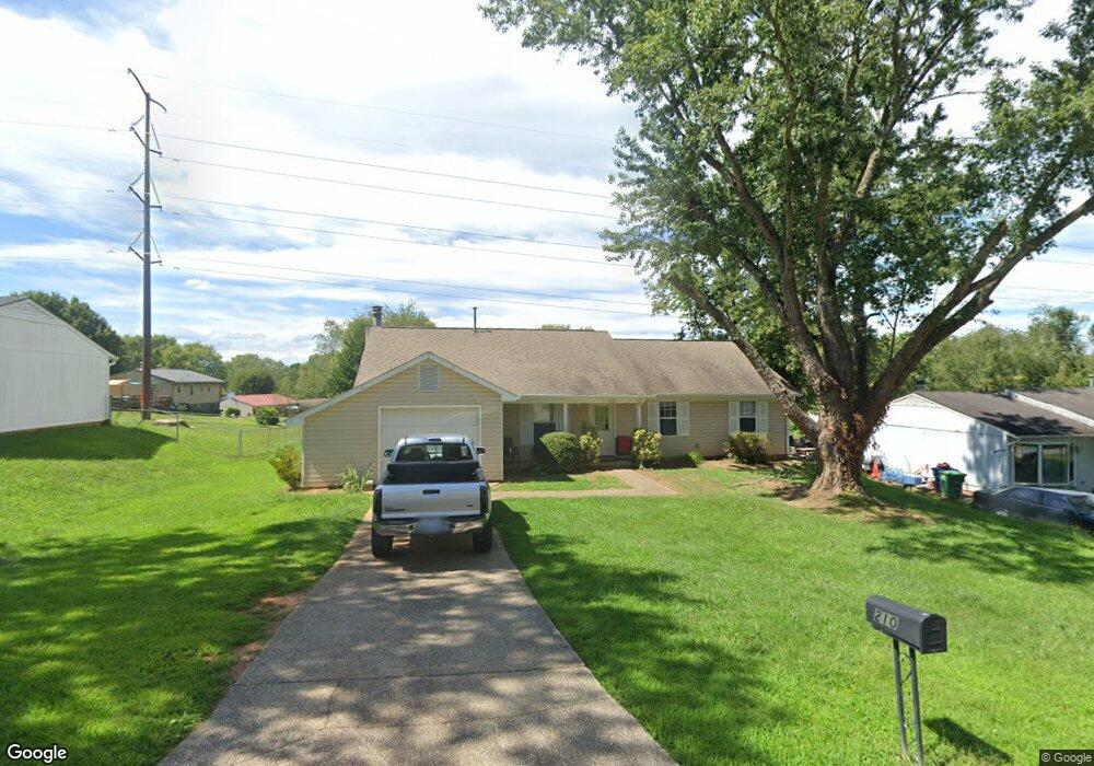 210 Scottlynn Dr, Asheville, NC 28806 - photo 1