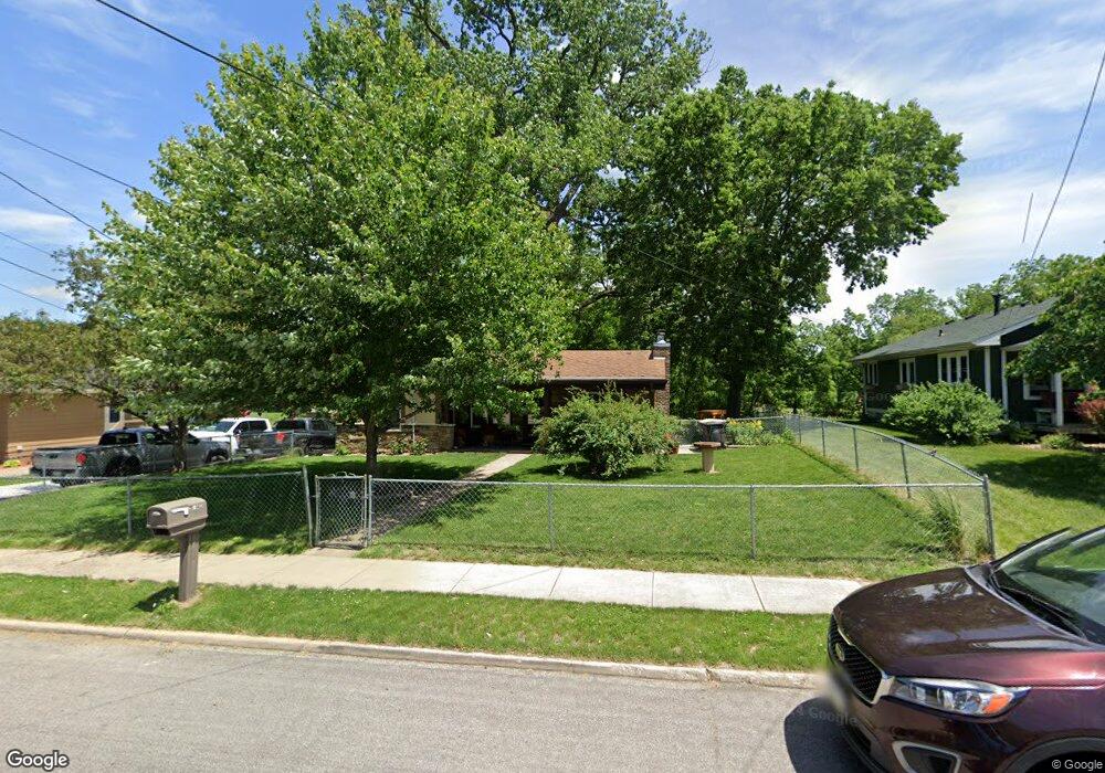 3843 E 32nd St, Des Moines, IA 50317 - photo 1