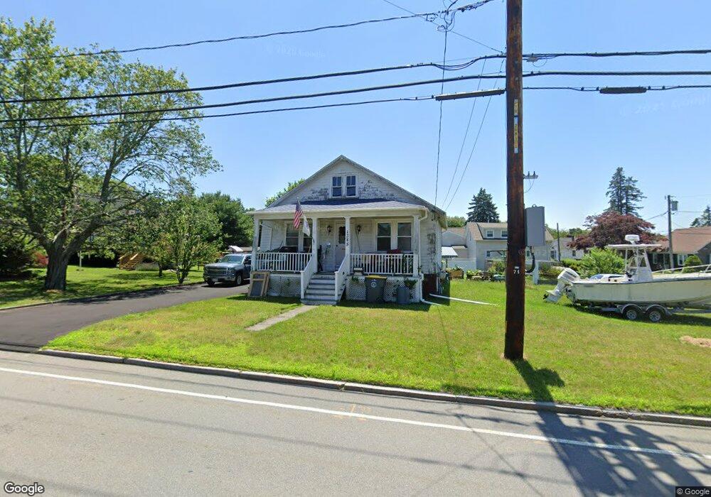 1385 Read St, Somerset, MA 02726 - photo 1