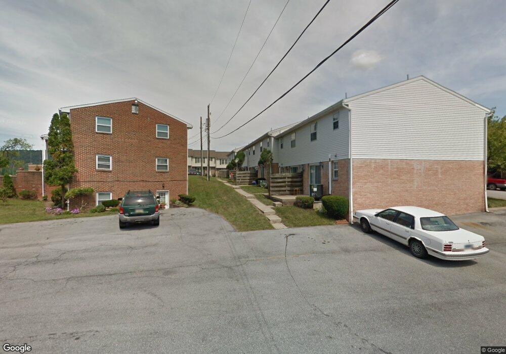 313 W Shady Ln, Enola, PA 17025 - photo 1