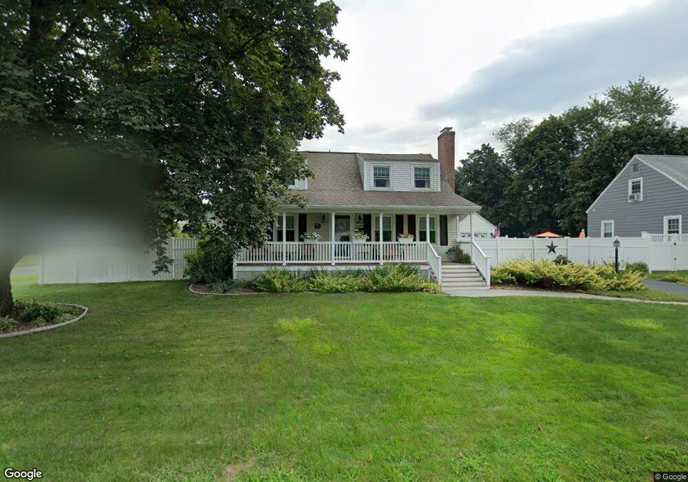 15 Robin Rd, Manchester, CT 06042 - photo 1