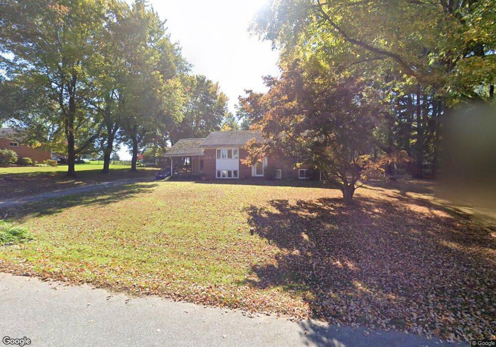 6213 Rolling View Dr, Sykesville, MD 21784 - photo 1