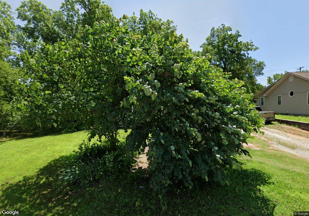 1255 E Cherry St, Cushing, OK 74023 - photo 1