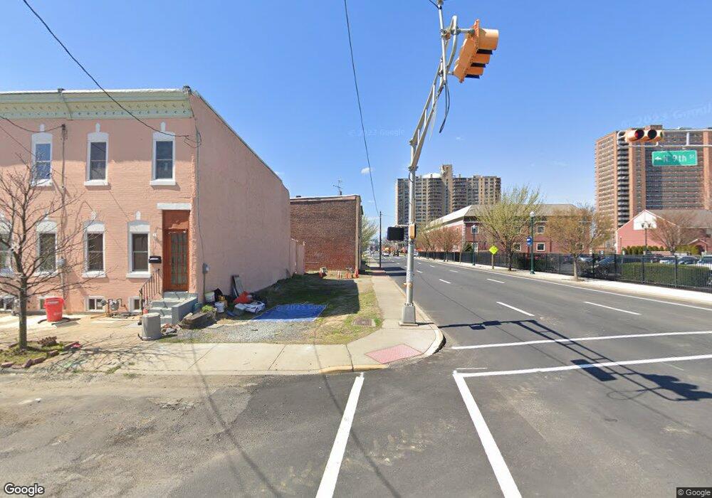 339 N 9th St, Camden, NJ 08102 - photo 1