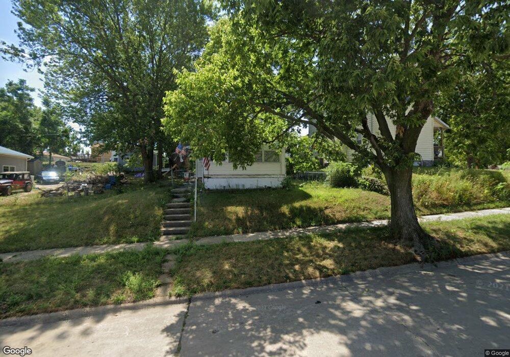 1011 14th Ave SW, Cedar Rapids, IA 52404 - photo 1