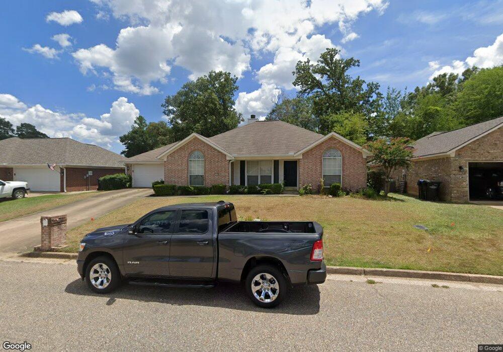 1230 Hummingbird Cir, Longview, TX 75601 - photo 1