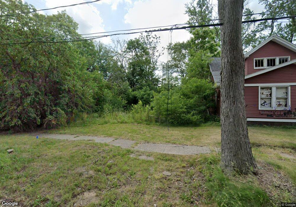 1538 Dakota Ave, Flint, MI 48506 - photo 1